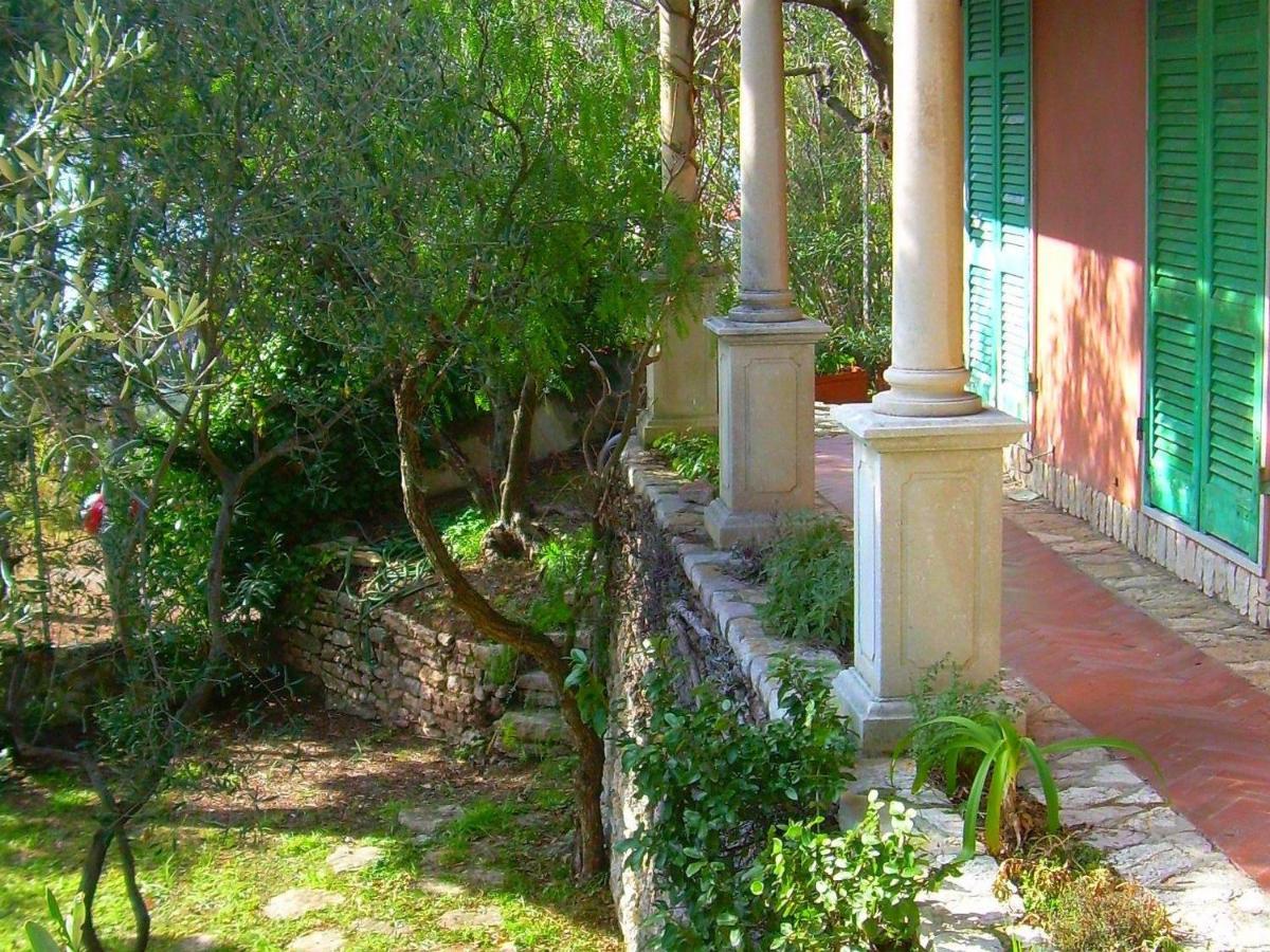 Belvilla By Oyo Villa Shakti Леричи Номер фото